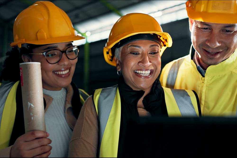 Contractors onsite Using eComm
